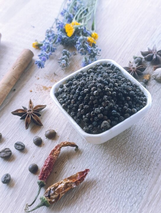 Перець горошком 