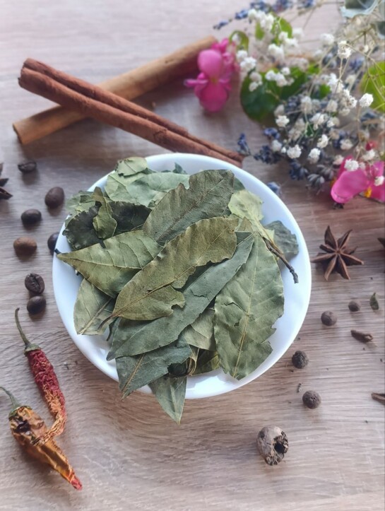 Лаврове листя 